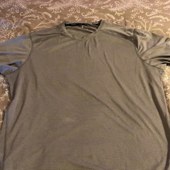 5 - XXL tops. Menswear 2XL Pullover shirts - set of 5 - Picture 7 of 10